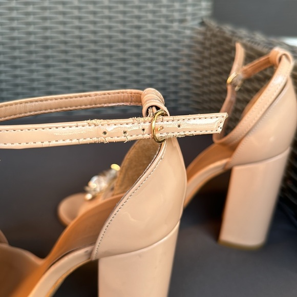 Nude heels - Picture 8 of 10